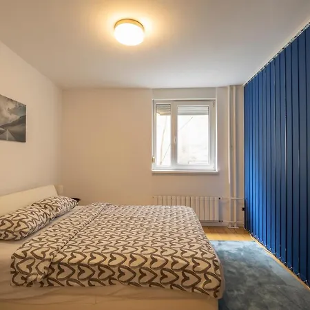 Center Skadarlija Iii 아파트 *